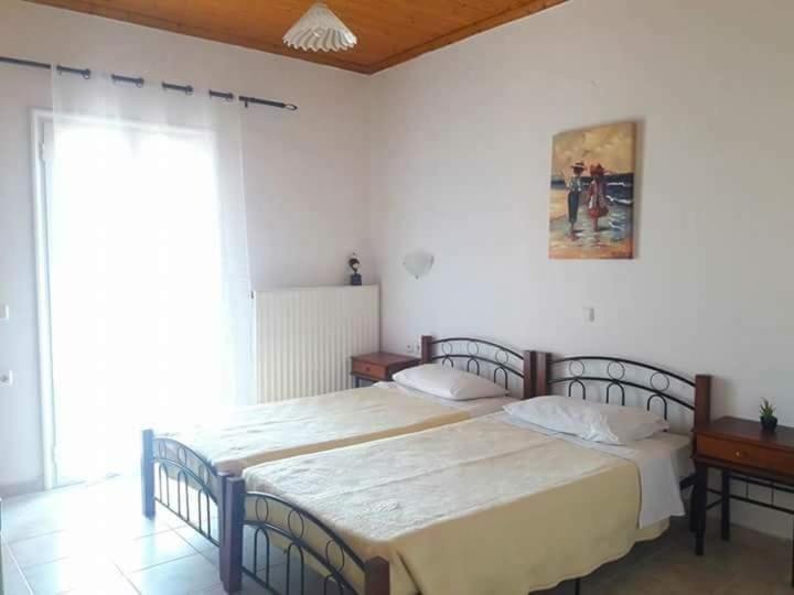 Villa Thanos Marathias (Corfu)